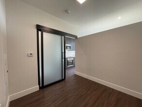 103 Sumner St, Unit #213 in Boston, MA - Building Photo - Building Photo