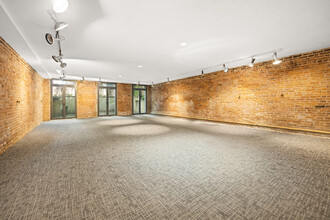 443 W 19th St in New York, NY - Building Photo - Interior Photo