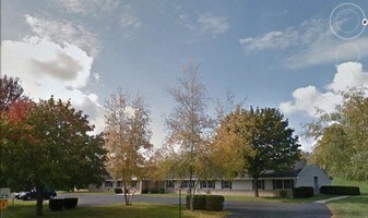 113 Forest St, Unit 8 in Fox Lake, WI - Building Photo