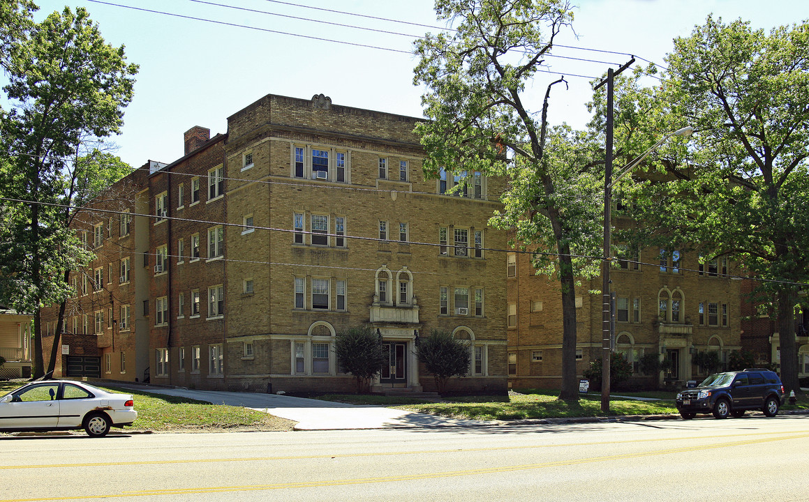 Belvidere Apartments & Newton Apartments in Lakewood, OH - Building Photo