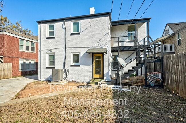 property at 1831 N Gatewood Ave