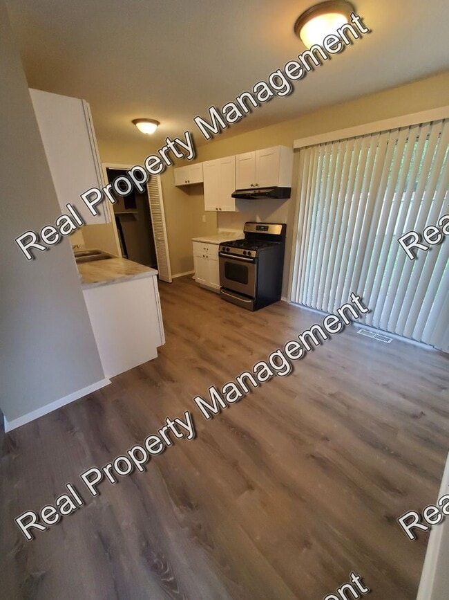 property at 703 N Grant St