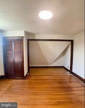 715 Hallowell St in Conshohocken, PA - Foto de edificio - Building Photo