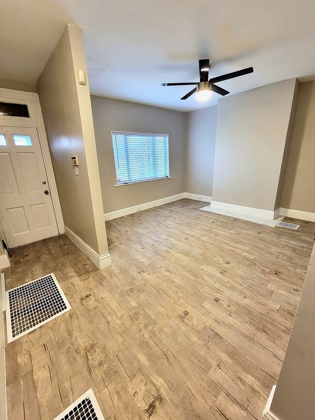 property at 1407 Virginia Ave