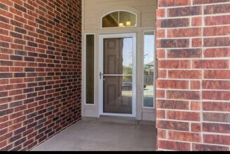 9819 Wolff Run in Converse, TX - Building Photo - Building Photo
