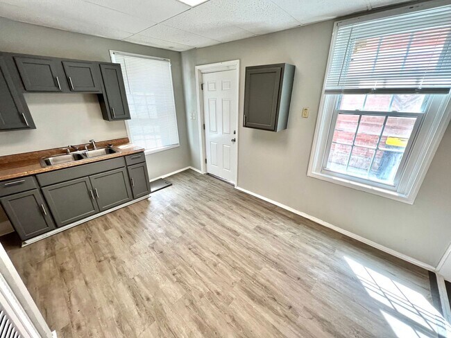 2212 Calumet St in Cincinnati, OH - Building Photo - Building Photo