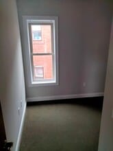 10-12-12 Hawthorn St in Hartford, CT - Building Photo - Building Photo