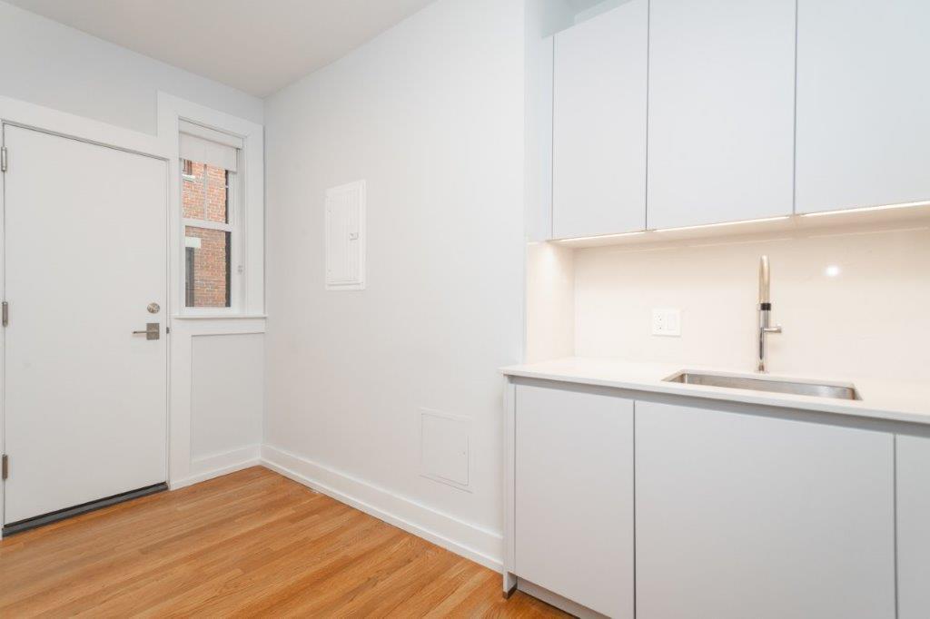 19 Forest St, Unit 23 in Cambridge, MA - Foto de edificio