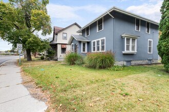 1134 Saint Joseph Blvd in Fort Wayne, IN - Building Photo - Building Photo