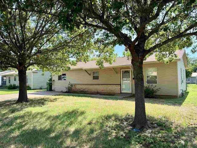 1405 Tanbark Rd in Wichita Falls, TX - Building Photo - Building Photo
