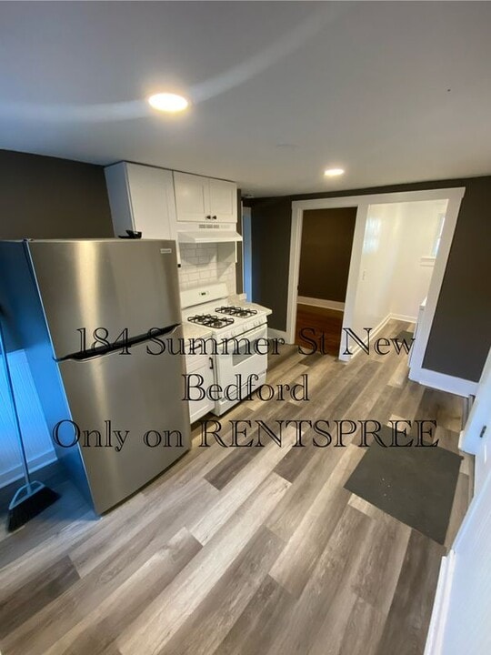 184 Summer St in New Bedford, MA - Building Photo