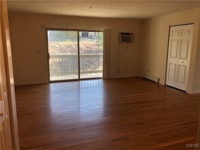 5781 Stone Gate Heights in Jamesville, NY - Building Photo - Building Photo
