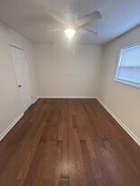 Kendall Arms in Louisville, KY - Building Photo