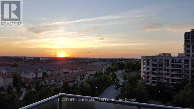 23 Cox Blvd in Markham, ON - Building Photo - Building Photo