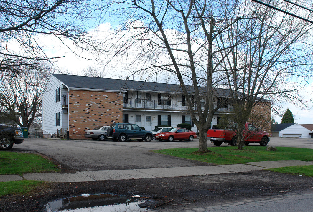 2632 Ellet Ave in Akron, OH - Building Photo