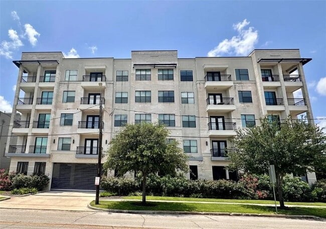 property at 1508 Blodgett St