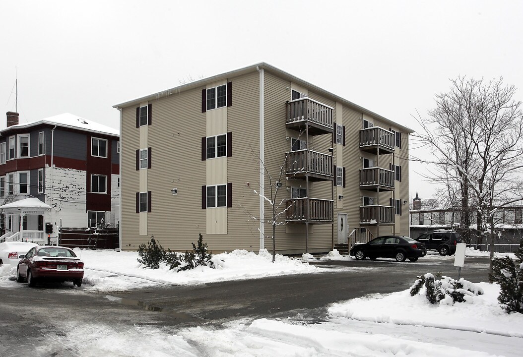 1 Fay St in Worcester, MA - Foto de edificio