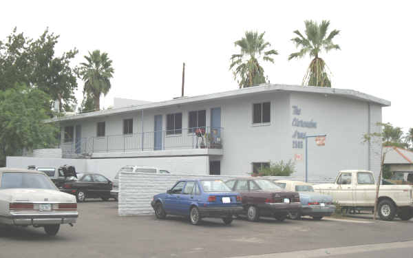 Clarendon Arms in Phoenix, AZ - Building Photo - Building Photo