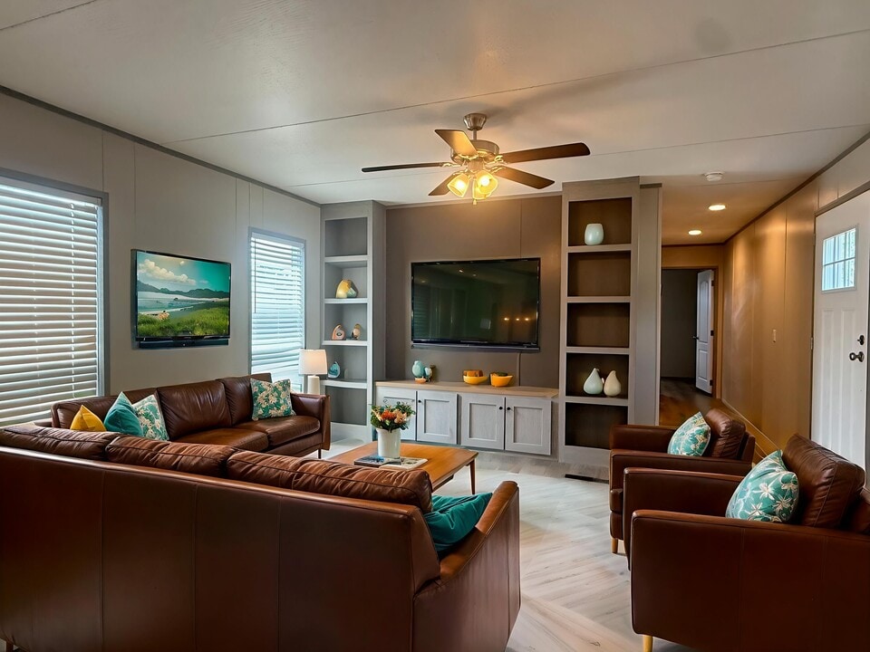 210 Betty St in Conroe, TX - Building Photo