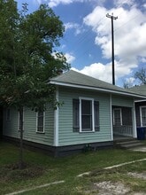 505 Wilmington Ave, Unit C in San Antonio, TX - Building Photo - Building Photo