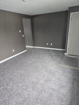 10907 IN-3 in Kendallville, IN - Building Photo