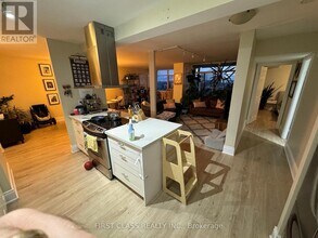 3100 Kirwin Ave in Mississauga, ON - Building Photo - Building Photo