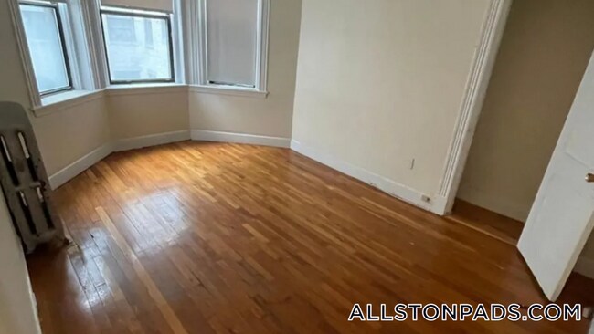 1156 Commonwealth Ave in Boston, MA - Foto de edificio - Building Photo