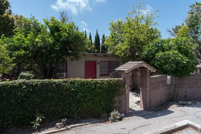 property at 2320 Virginia Ave