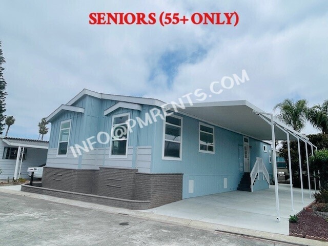 141 Douglas Dr in Oceanside, CA - Building Photo - Building Photo