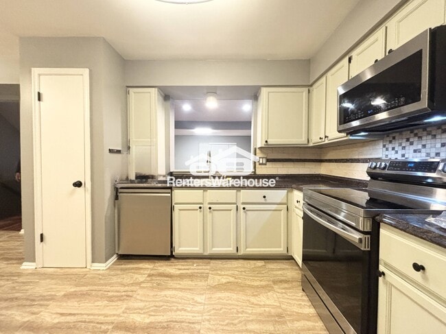 4651 Hallowed Stream in Ellicott City, MD - Building Photo - Building Photo