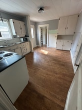 513 W Harrison St in Gilmer, TX - Building Photo - Building Photo