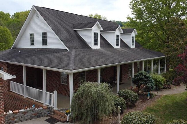 168 Stewart Hills Dr in Rogersville, TN - Building Photo - Building Photo