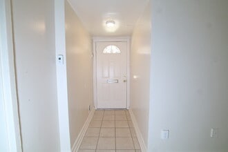 126 Joliet St SW, Unit C in Washington, DC - Building Photo - Building Photo