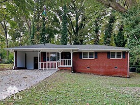 919 Green Valley Rd SW in Mableton, GA - Building Photo