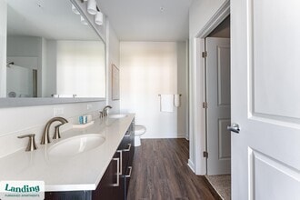 1225 Utica Dr, Unit 2-123 in Kissimmee, FL - Foto de edificio - Building Photo