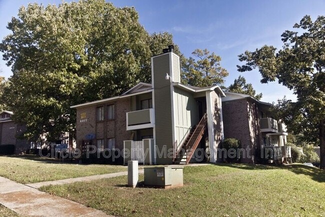 property at 4017 Hunters Ridge Dr SW