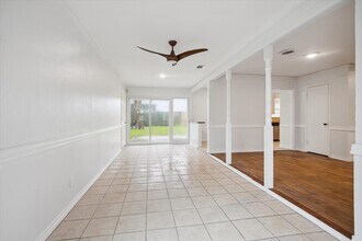 5132 Mimosa Dr in Bellaire, TX - Building Photo - Building Photo