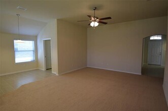 2728 Adams Fall Ln in Fort Worth, TX - Building Photo - Building Photo