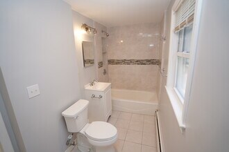83 Waverly St, Unit 1 in Boston, MA - Building Photo - Building Photo