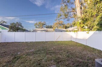 5145 Preston Ave S in Gulfport, FL - Building Photo - Building Photo