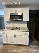 136 Parkdale Ave in Buffalo, NY - Building Photo