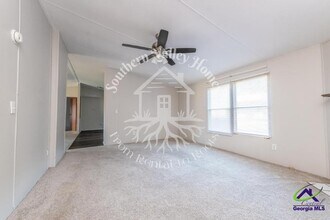 349 Brighton Dr in Byron, GA - Building Photo - Building Photo