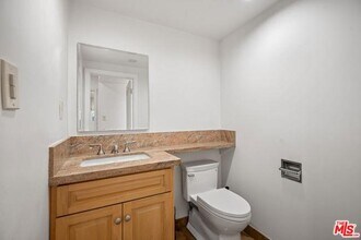 4339 Mariota Ave in Los Angeles, CA - Building Photo - Building Photo