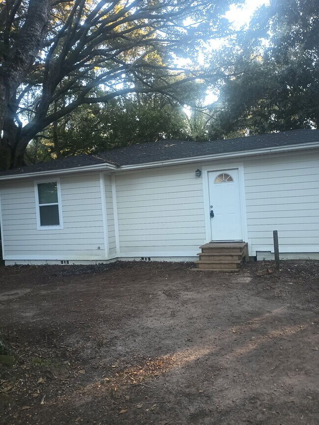 1105 N 50th Ave in Pensacola, FL - Building Photo - Building Photo