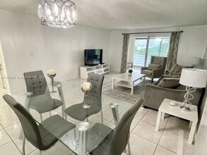 131 SE 3rd Ave in Dania Beach, FL - Building Photo - Building Photo