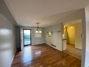 1240 S Melville St in Philadelphia, PA - Building Photo - Building Photo