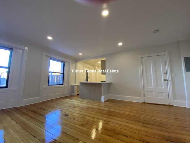 2A Joy St, Unit 11 in Boston, MA - Building Photo - Building Photo