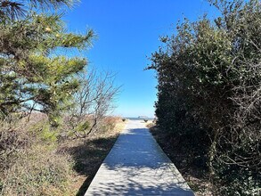 216 69th St in Virginia Beach, VA - Building Photo - Building Photo
