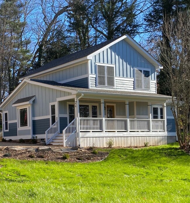 46 Grindstaff Dr in Asheville, NC - Building Photo - Building Photo