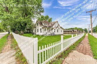 802 W Mt Vernon St in Springfield, MO - Building Photo - Building Photo
